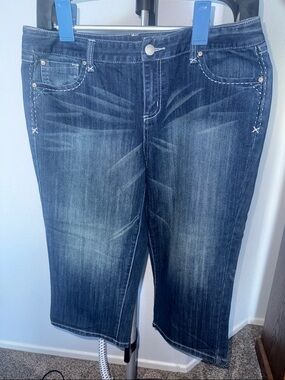 INC International Concepts Dark Blue Cropped Jeans